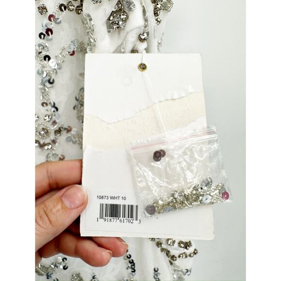 Mac Duggal 10873 White Beaded Sleeveless High Neck Cut Out Column Gown Size 10 - Picture 6 of 10